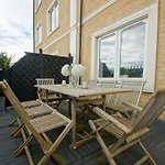 Marina Apartment - Parking - By Brighton Holiday Lets